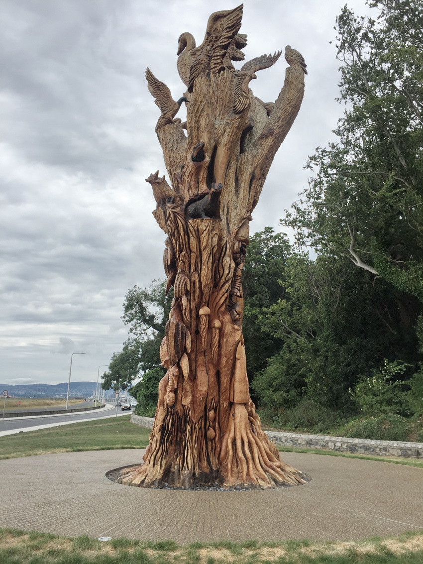 chainsaw carving